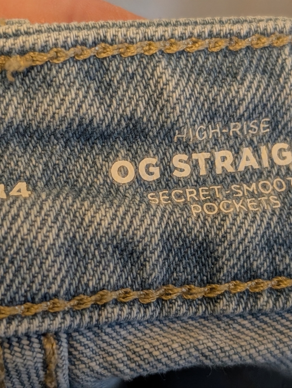 Old Navy High Rise OG Straight Denim‎ Shorts Size 14 Distressed Raw Hem Light... - Picture 8 of 9
